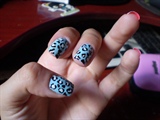 Blue leopard nail with pink