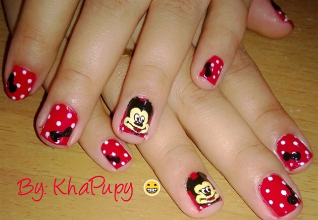 inspired micky and minnie nails