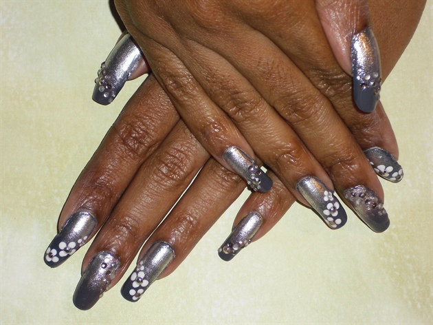 Silver Grey Design on Long Natural Nails