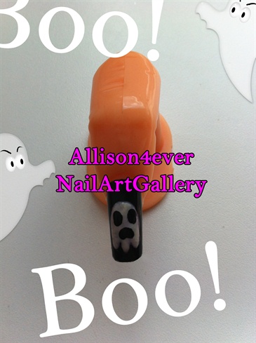 Day 29 Nail Art Challenge: Spooky Ghost