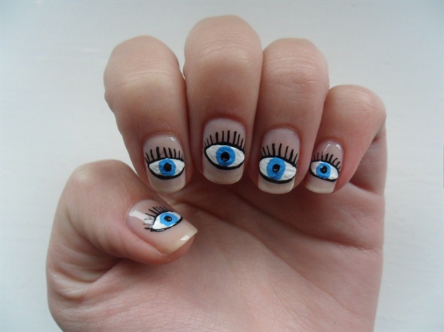 Eye nails