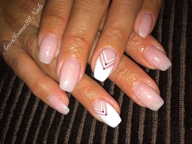 White Nails 