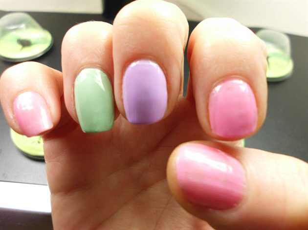 Paint all nails a solid color