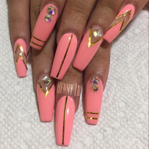 Acrylic Coffin Nails With Nail Art 