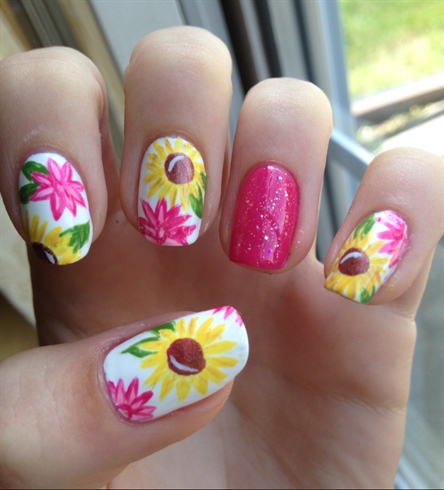 Sunflower &amp; Water lily Nails 