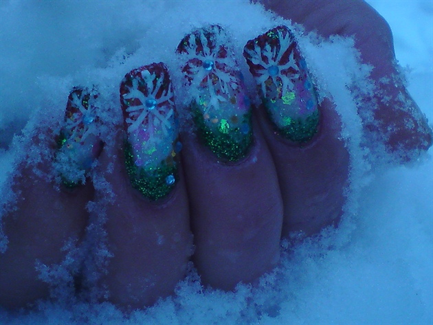 winter glitter nail art design