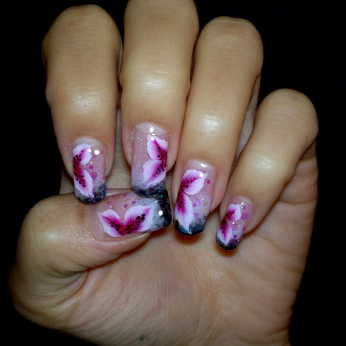 One stroke nail art pink flower