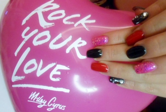 Rock  UR Love 4 Nails!!