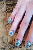 Easy Skull Stickers Manicure