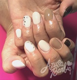 Beige Ombr&#233; Nails