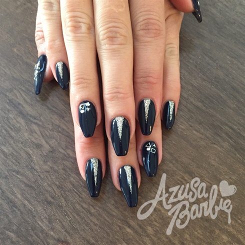 Triangles On Navy
