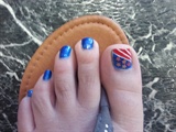 flag toes
