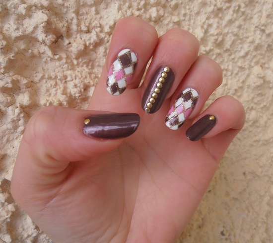 pattern nails with studs
