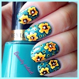 Sunny Flower nail art