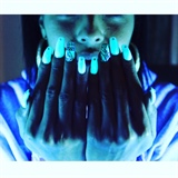 glow nails