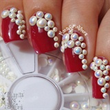 Round Pearl Decoration Nail Design
