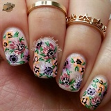 Pretty Drawing Floral Nails