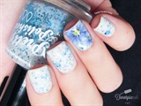 Pretty Glitter Blue Floral Nails
