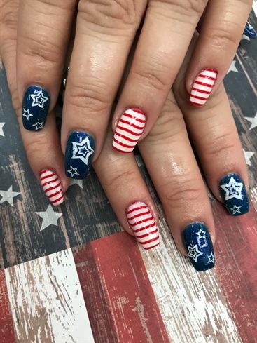 Fourth of July nails 2018