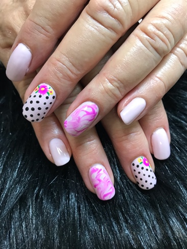 Pink Marble Lean And Polkadotted Flower