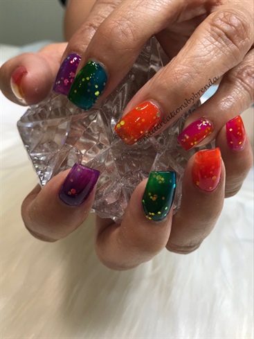 Multicolored jelly nails