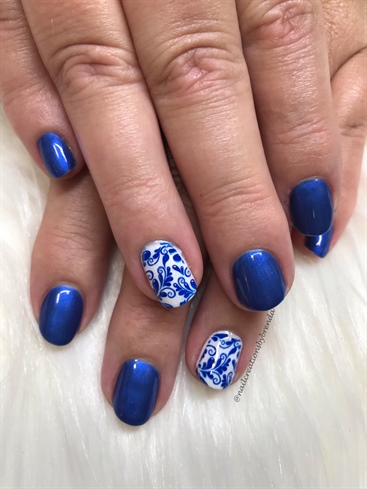 Blue China plate nails
