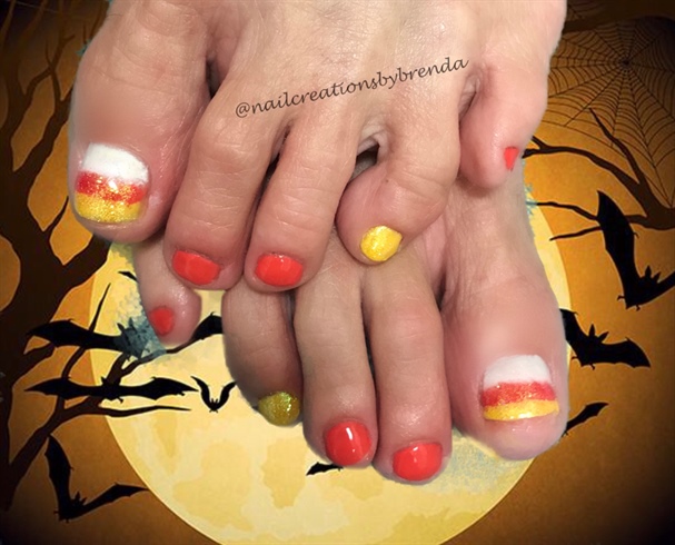 Candy corn toes