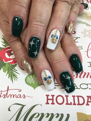 Forest green and snowflakes with orname