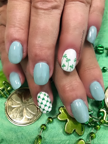 Mint green Saint Patrick’s day nails