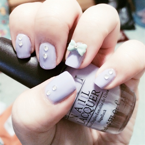 Purple Nails With Bow