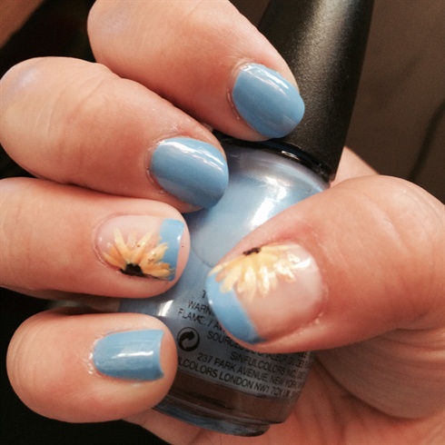 Blue Sunflower Nails