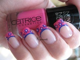 Little retro flowers on french tip