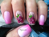 Nailart: Pink flower and gradient nails