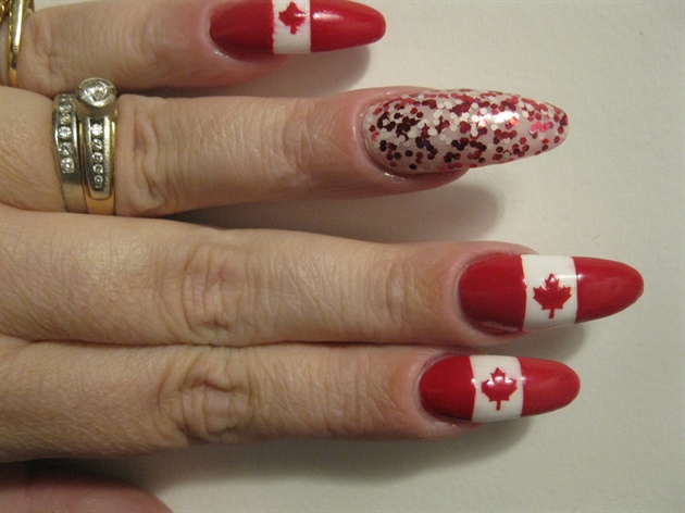 canada day nails!