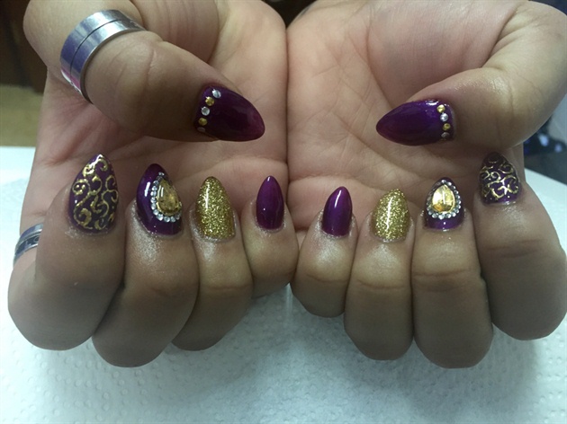 Purple/Gold Nails