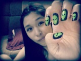 My Alien nail art