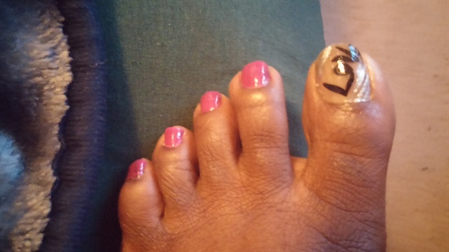 Love toe design 