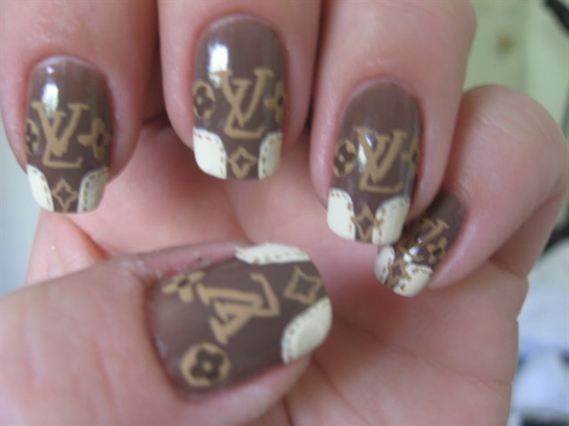Louis Vuitton Nails by colormesoftly