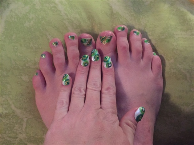 Seeing Green--Toes