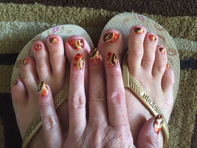 Autumn in Summer--Toes