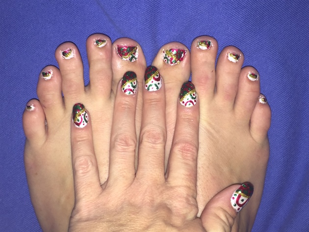 Christmas Wrapping--Toes
