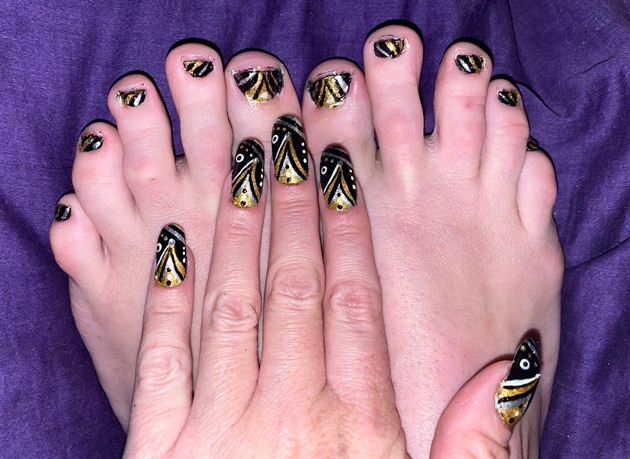 Gold Pyramids in the Night--Toes 