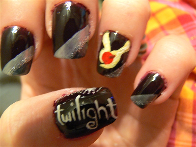 Holographic Twilight Gradient Nails - wide 9