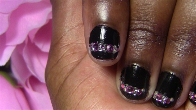 Nail Art Design:Black &amp; Pink Rhinestones