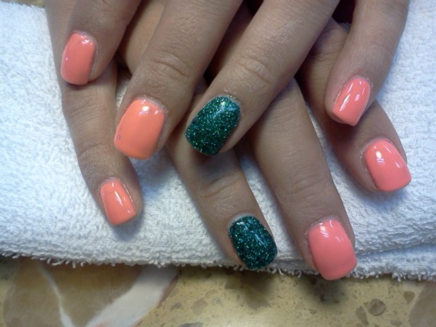 Coral with glitter accent nail