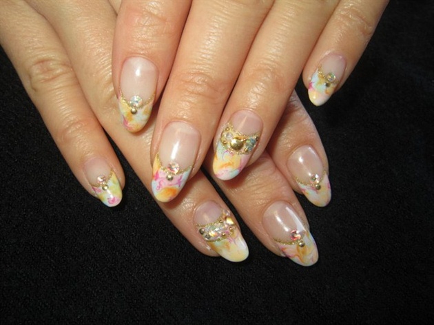 Colorful gel marble french