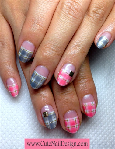 Pink x Grey check pattern nails