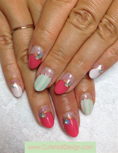 Round french nails - Nail Art Gallery