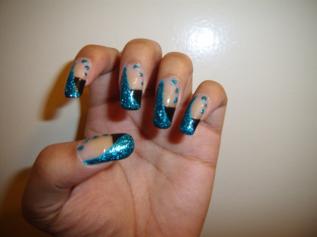 Black and teal french