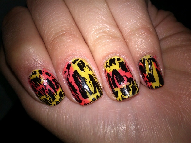 Yellow-Pink Crackle